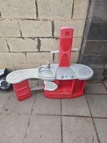 Free toy kitchen