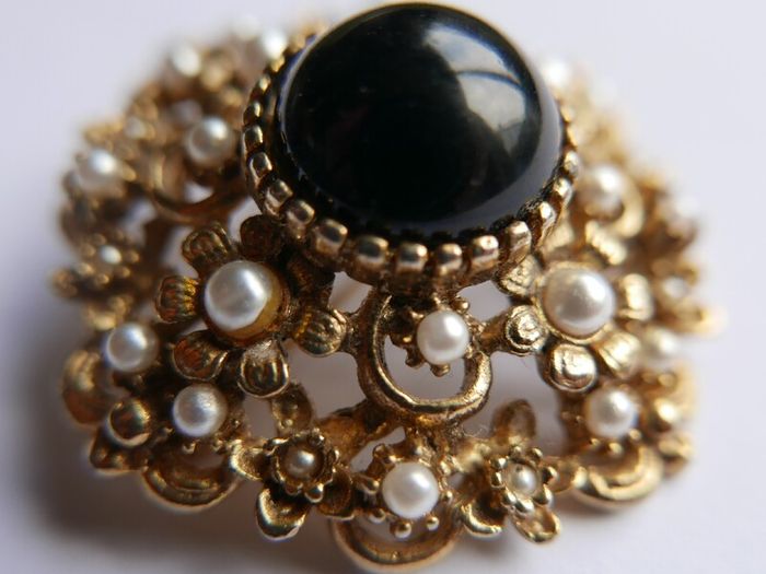 Vintage Victorian revival gold  layered domed brooch with black glass and faux pearls