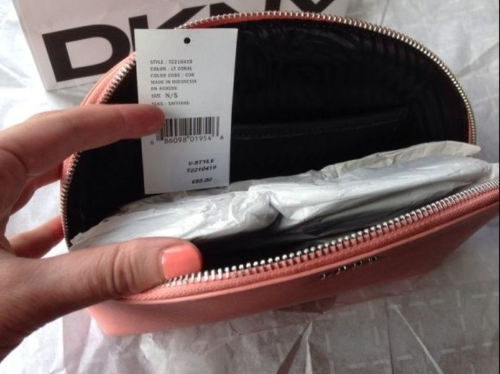 New Dkny Makeup Bag