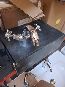 Burlington Claremont Mono Basin mixer