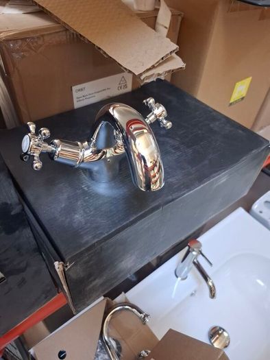 Burlington Claremont Mono Basin mixer