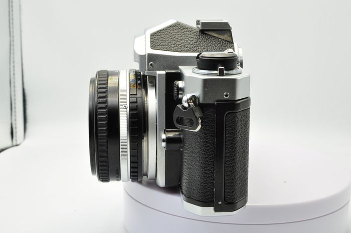 Nikon Fm Chrome + 50mm pancake F1.8 , Cla'd- Recent Full Service