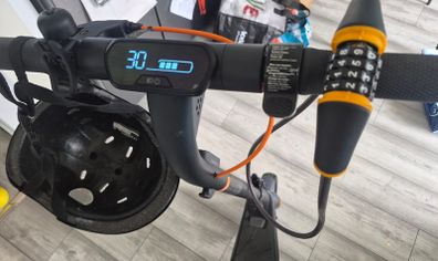 Electric scooter