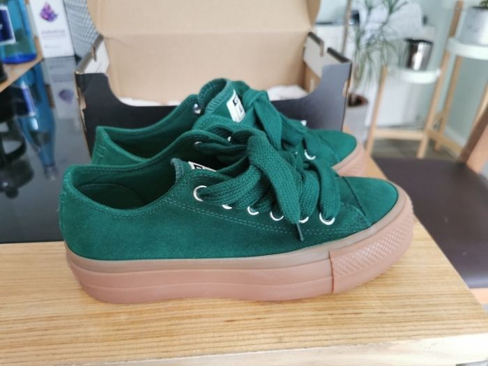 convers