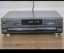 Technics 5 Disc CD Changer (SL-PD867)