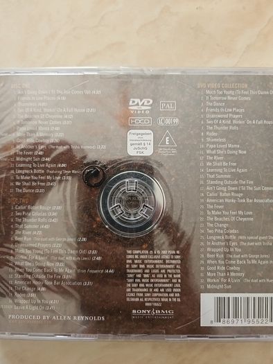 Garth Brooks 2CD + DVD  - The Ultimate Hits  (NEW)