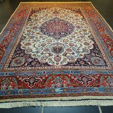 Huge P.ersian Medallion Rug 3.55m x 2.55m (MED)