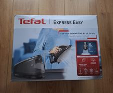 Tefal Express Easy SV6140 Steam Generator Iron