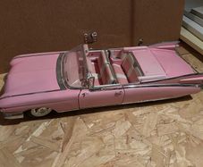Cadillac Elvis