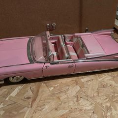 Cadillac Elvis