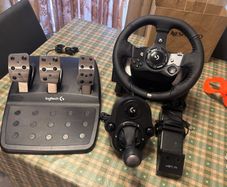 Logitech G920 Racing. In excellent condition