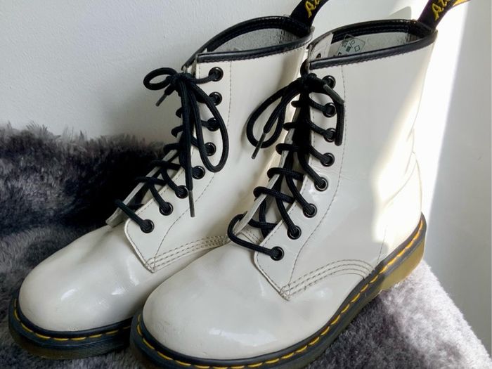 Dr Martens / Docs White Patent Leather Boots 1460