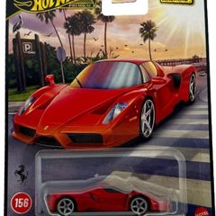 Hot Wheels Premium Boulevard Enzo Ferrari 1:64