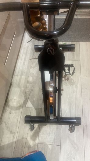 Spinning exercise bike