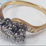 Antique gold engagement ring, Art Deco 18ct gold engagement ring with 3 diamonds set in platinum mount Image 3
