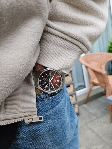 Watch Orient Neo 70' Calendar. Quartz.