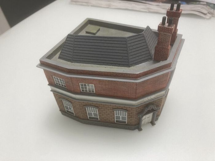 Hornby R9719 National Mercantile Bank 00 Scale