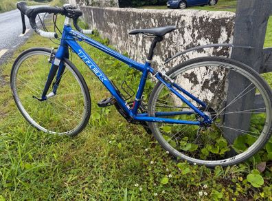 Trek road bike S size
