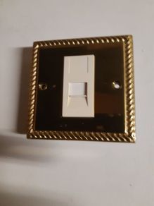 Brass Data port