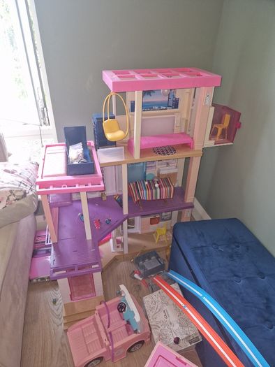 Barbie Dream House