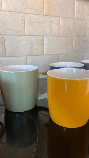 mugs