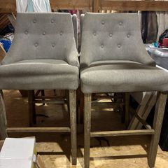 bar stool