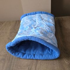 Large Guinea pig tunnel - blue clouds