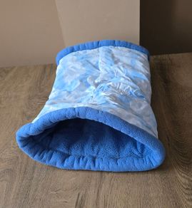 Large Guinea pig tunnel - blue clouds