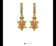 gold earrings