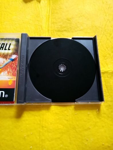 This is Football PlayStation1 Ps1 PlayStation 2 ps2 games Original