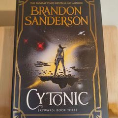 Cytonic (Skyward: Book Three) by Brandon Sanderson