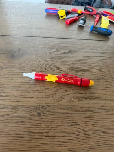 CK Voltage Tester