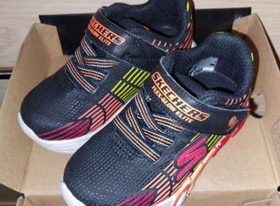 Toddler Skechers Runners x 2