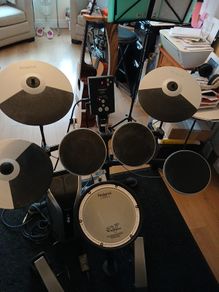 Roland v Drums