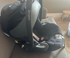Cybex Cloud Z i-Size Car Seat & Rotating Base Z