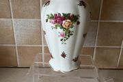 Royal Albert " Old Country  Rose " 9" Vase