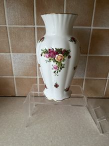 Royal Albert " Old Country  Rose " 9" Vase