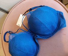 34B bra