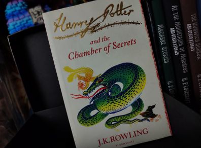 Harry Potter and the Chamber of Secrets ! J.K. Rowling ! 2010 ! by Bloomsbury