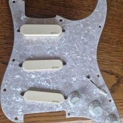 EMG DG20 David Gilmour Strat Scratchplate
