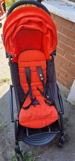 Babyzen yoyo with newborn bassinet