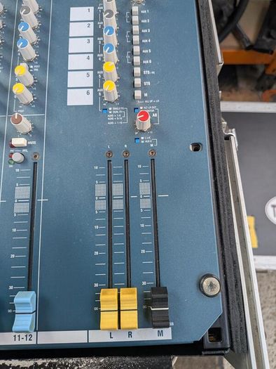 Allen & Heath MixWizard Mixer + 2 Sony MiniDisc Decks & Flight Case