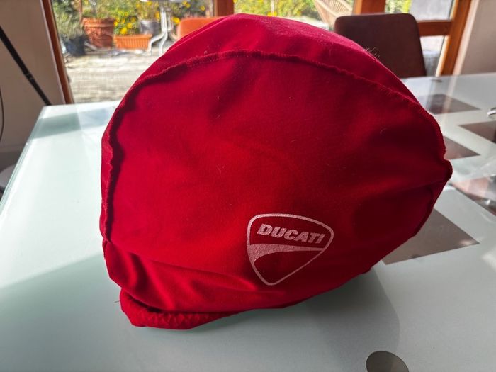 Ducati Arai RX7V
