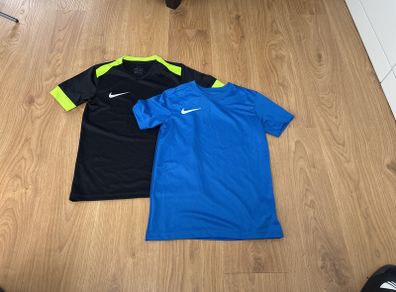 kids t shirt Nike xs