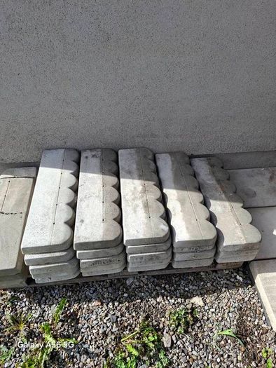 scallops kerbs