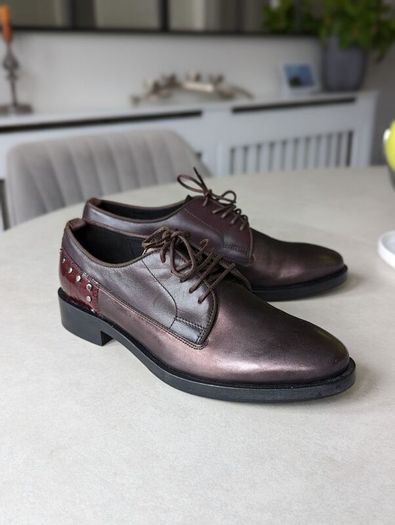 GEOX shoes size 4 NEW