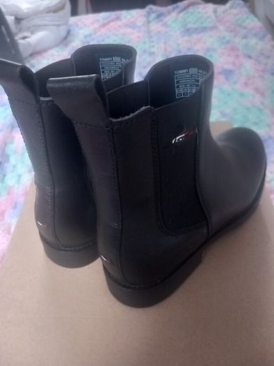 tommy hilfiger boots