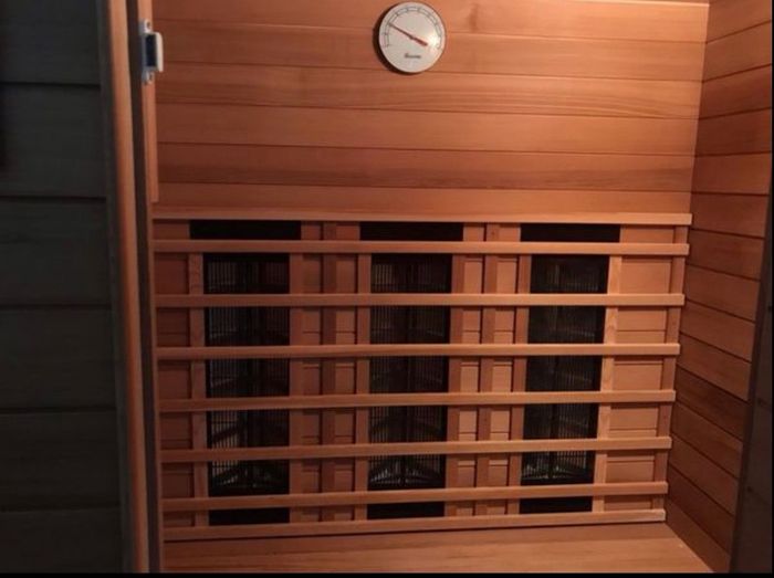 Medicos Infared Sauna - 3 Person