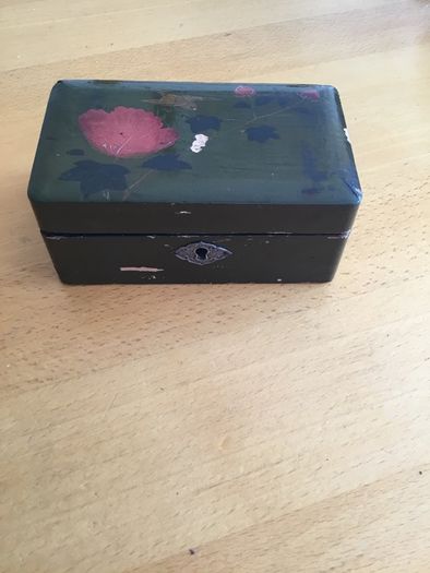 Vintage trinket box