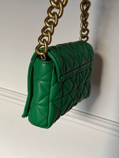 Zara Green Quilted Shoulder Bag with Gold Large Chain